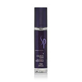 Styling Exquisite Gloss